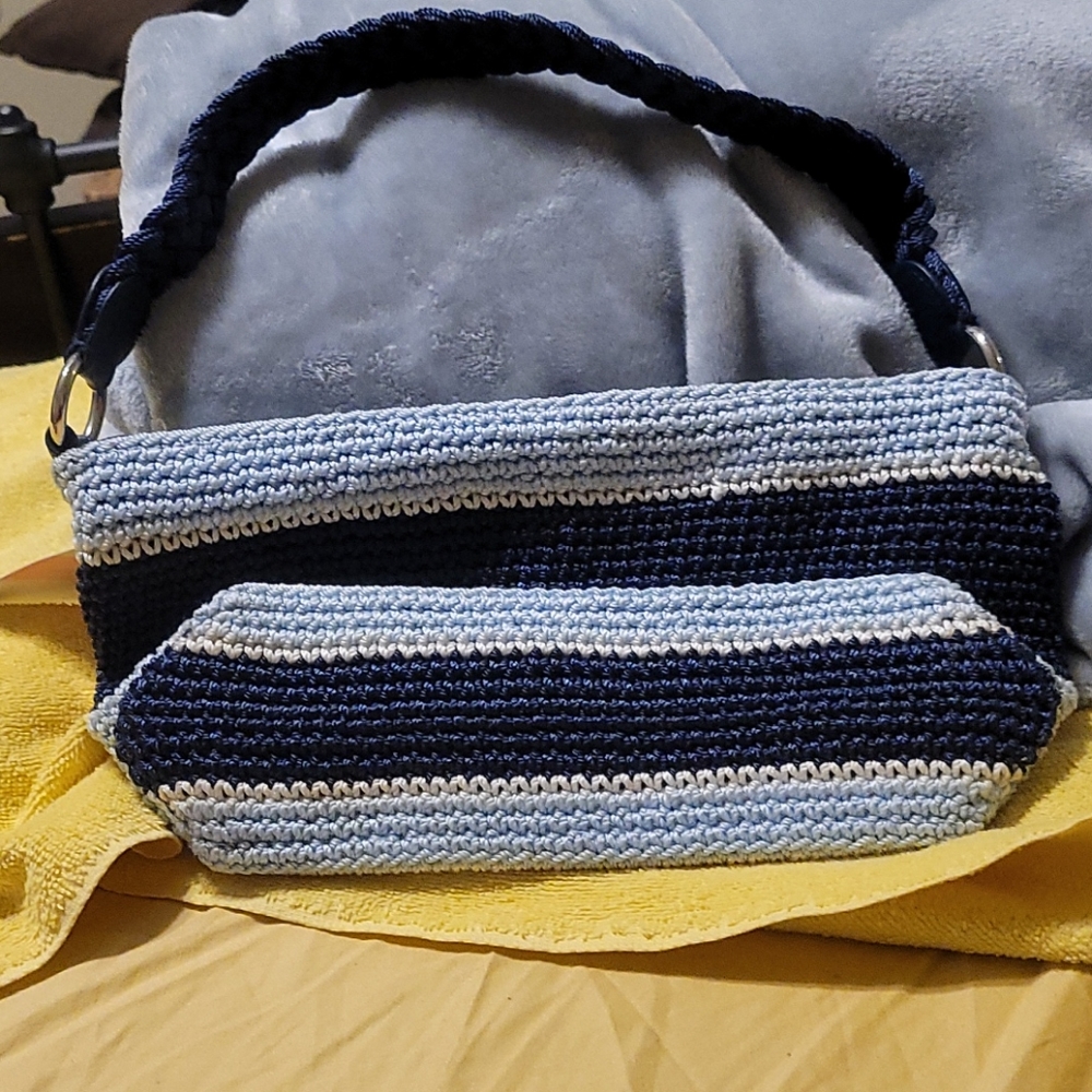 NWT Lina crochet purse
